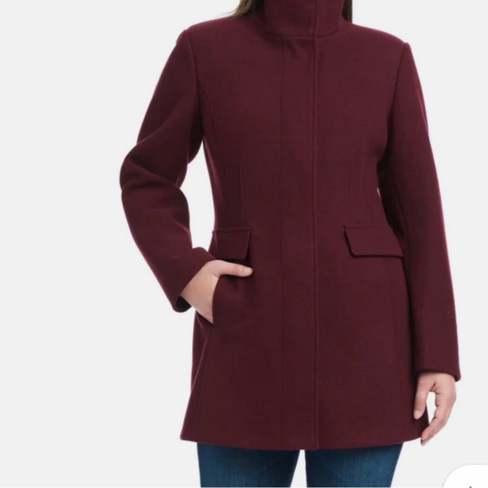 NWT Vince Camuto zip Burgundy Coat